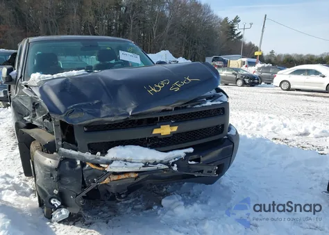 2010 Chevrolet Silverado 1500 Work Truck z USA, uszkodzony, nr VIN 1GCPKPEX7AZ183093